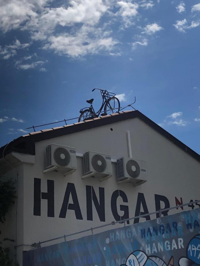 Hangar Apartments Изола Екстериор снимка