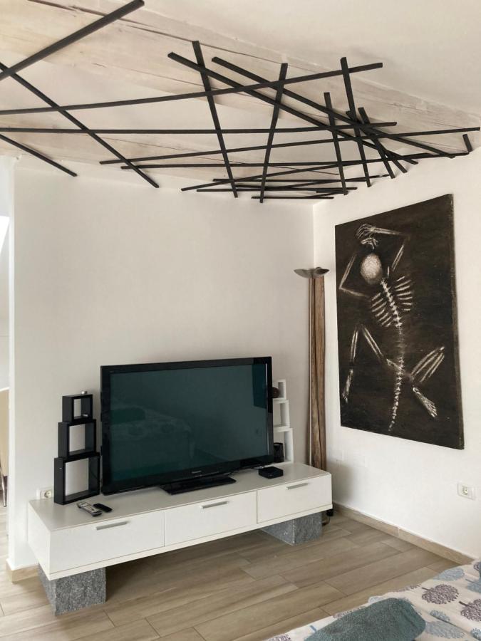 Hangar Apartments Изола Екстериор снимка
